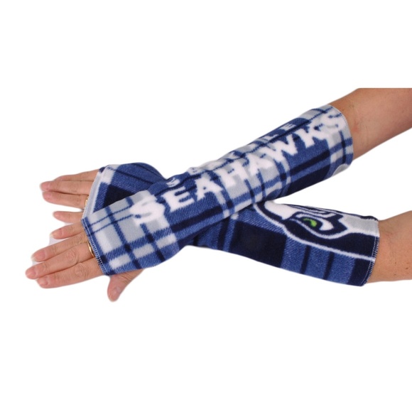Handmade Accessories - Seattle Seahawks Gameday Winter Fleece Armwarmers